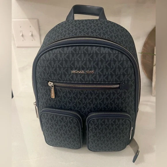 MICHAEL Michael Kors | Bags | Michael Kors Jet Set Medium  display picture 1